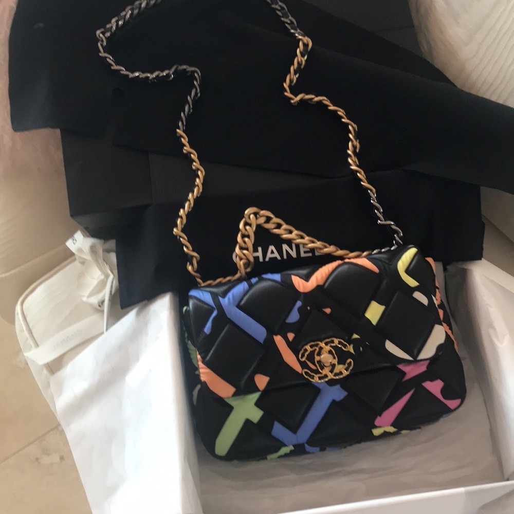 CHANEL